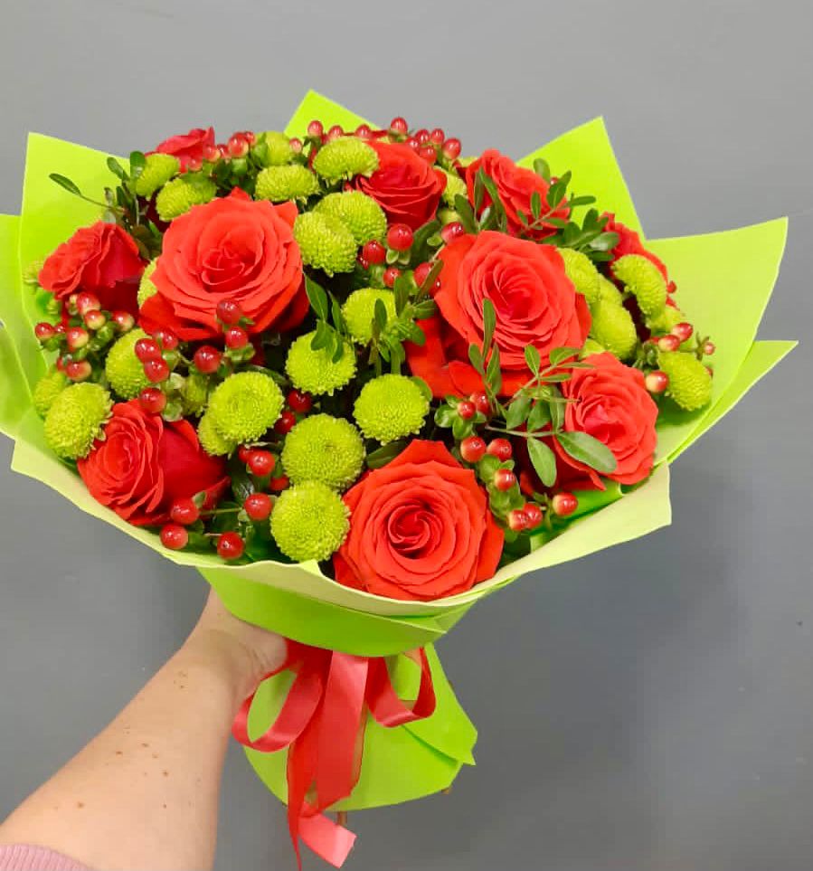 Букет цветов из: Хризантемы и Розы в Заинске