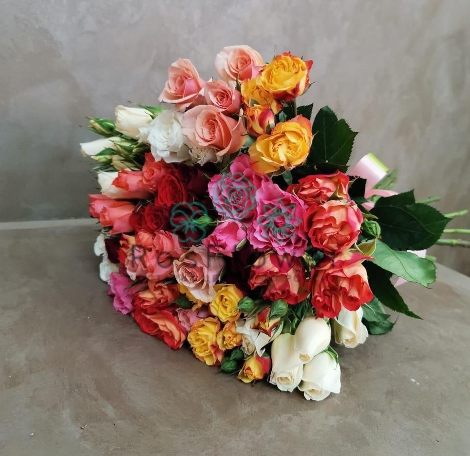 Букет цветов из: Розы в Заинске