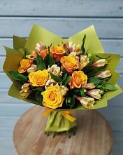 Букет цветов из:  Альстромерии и Розы в Заинске