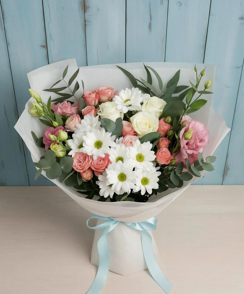 Букет цветов из: Розы, Лизиантусы и Хризантемы в Заинске