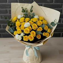 Букет цветов из:  Розы в Заинске