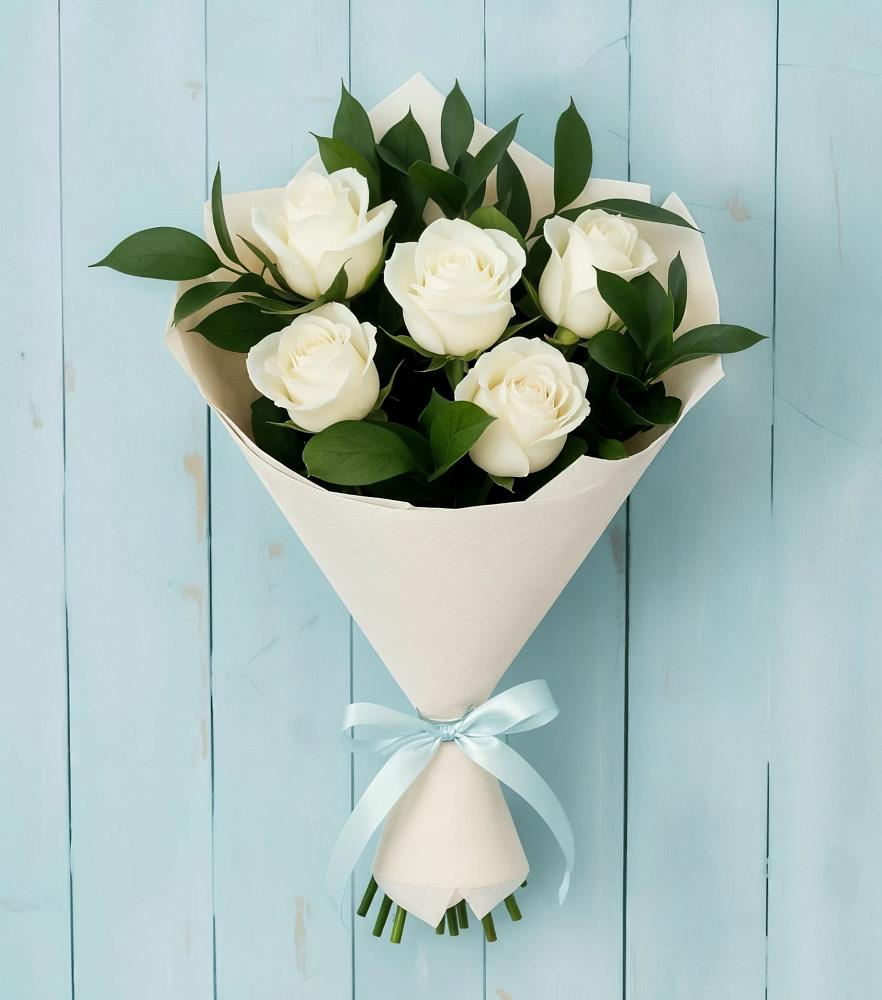 Букет цветов из: Розы в Заинске