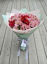 Букет цветов из:  Альстромерии в Заинске