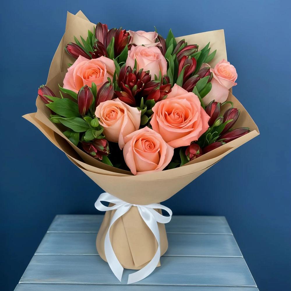 Букет цветов из: Розы и Альстромерии в Заинске