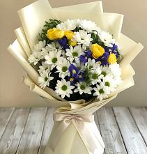 Букет цветов из:  Ирисы, Хризантемы и Розы #REPLACE_PRED# Заинске