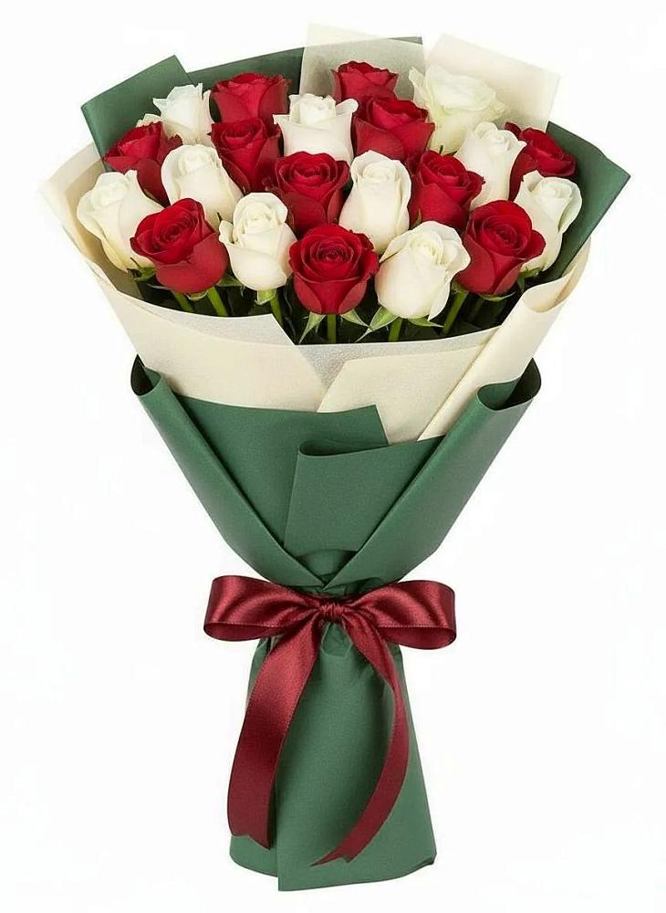 Букет Микс из красных и белых роз в Заинске