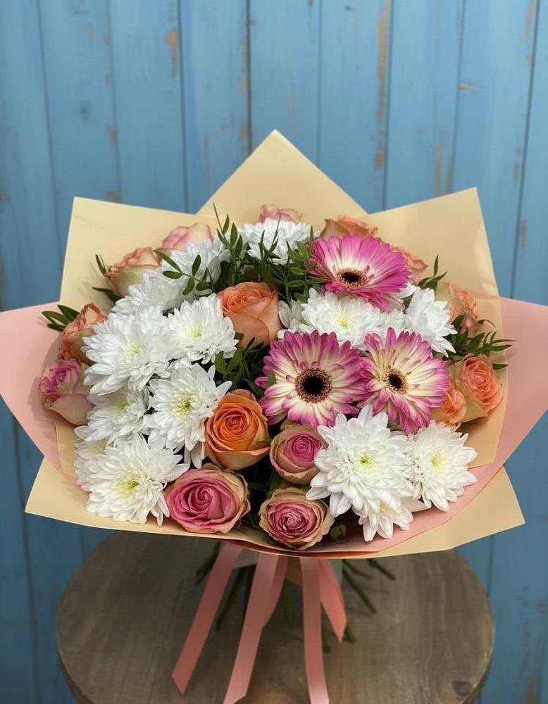 Букет цветов из: Розы, Герберы и Хризантемы в Заинске