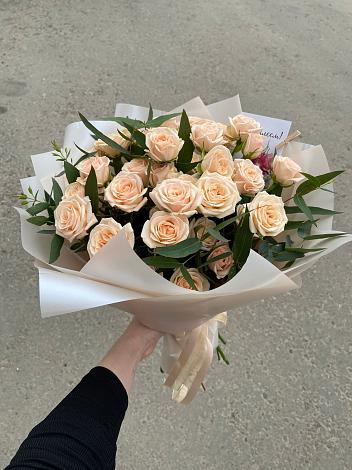Букет Кремовые розы Латте в Заинске