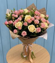 Букет цветов из:  Розы в Заинске
