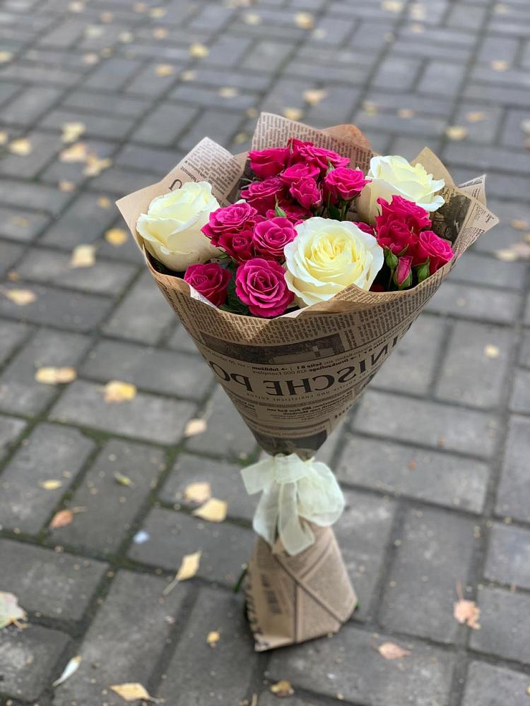 Букет цветов из: Розы в Заинске